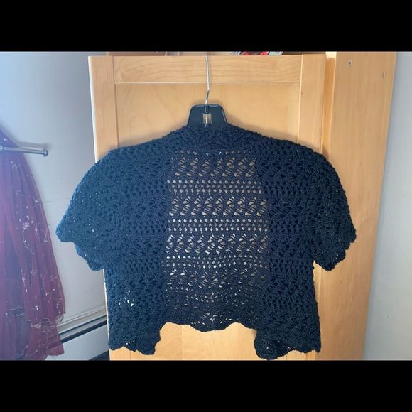 Le Chateau Black Sparkly Cropped Cardigan Size S - Picture 2 of 3